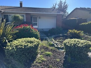 Building Photo - 187 Fleet St