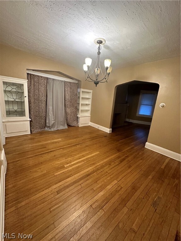 Building Photo - 2797 Avondale Ave