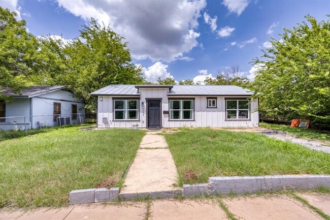 Building Photo - 6202 Carnation Terrace