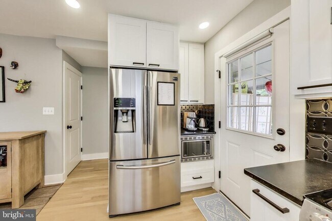 Foto del edificio - 1225 Emerson St NE
