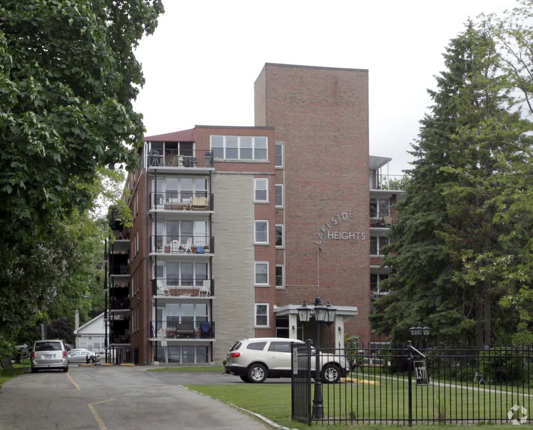 Lakeside Heights Apartments 1377 Lakeshore Rd Burlington, ON