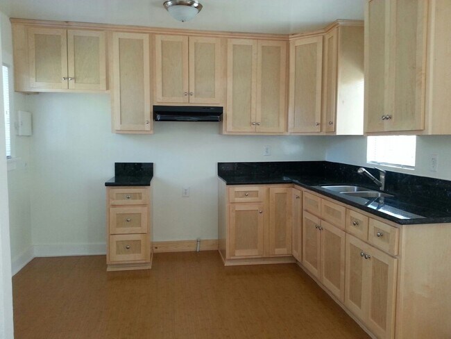 Foto del edificio - BELLA APARTMENTS: Beautiful 1 Bed - 1 Bath