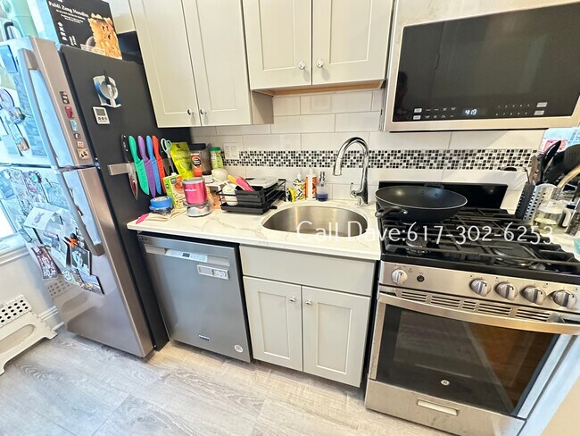 Foto del edificio - 7 Carol Ave