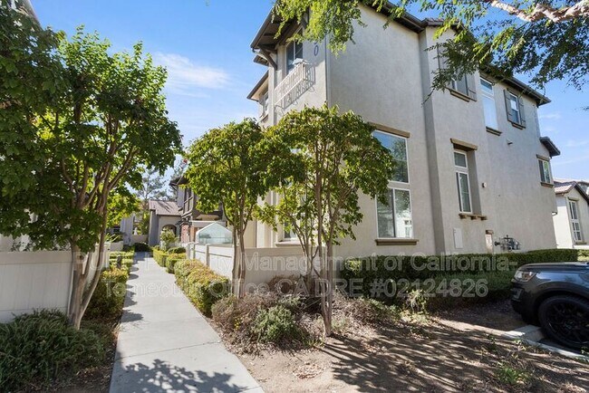 Foto del edificio - 33690 Willow Haven Ln