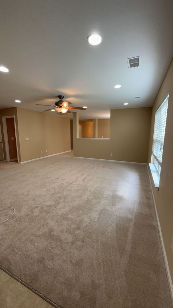 Foto del edificio - 135 Wildberry Ln