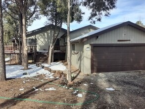 Building Photo - 1216 Snowline Dr