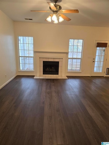 Foto del edificio - 107 Windsor Ridge Dr