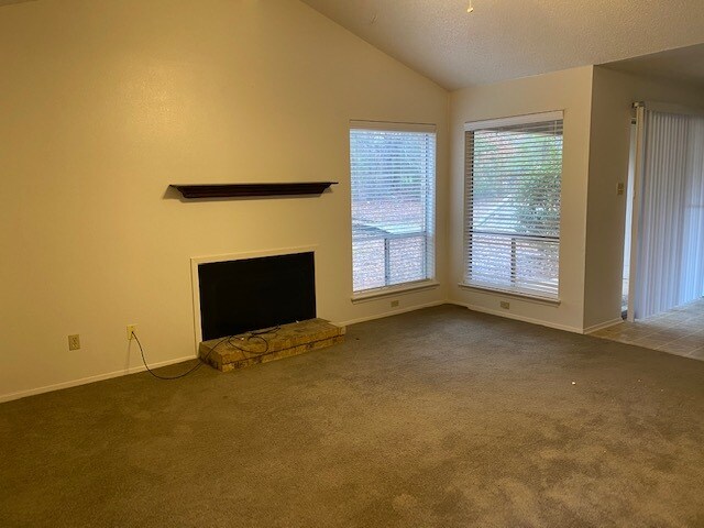 Building Photo - 114 Cherie Ln