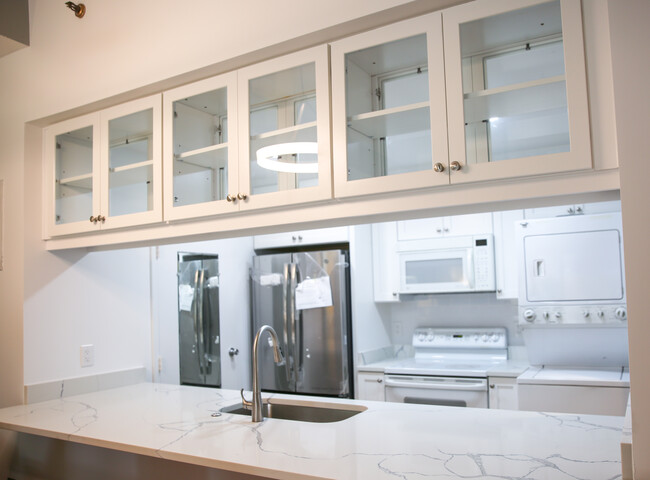 Newly remodeled kitchen - 1530 Key Blvd