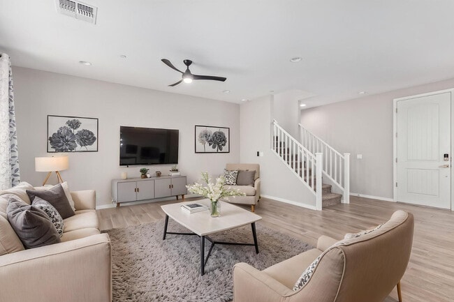 Foto del edificio - 1667 S Wallrade Ln