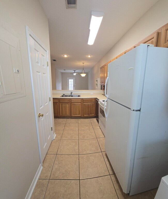 Foto del edificio - 204 Ann Cir