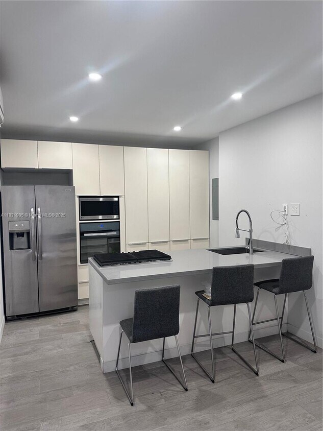 Foto principal - 1560 Jefferson Ave