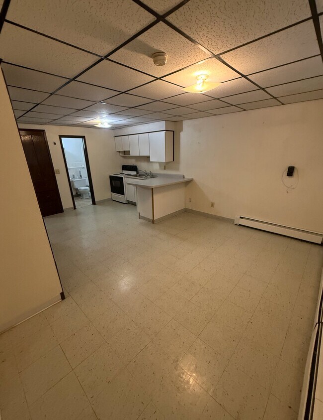 Foto del edificio - 320 Oak Ave N