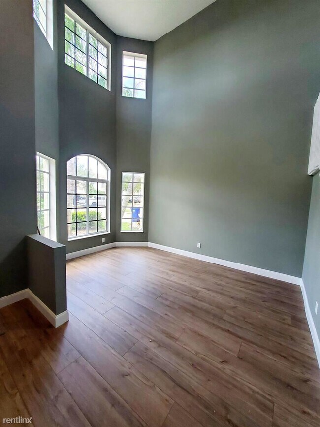 Foto del edificio - 4 br, 2.5 bath House - 19377 SW 65th St