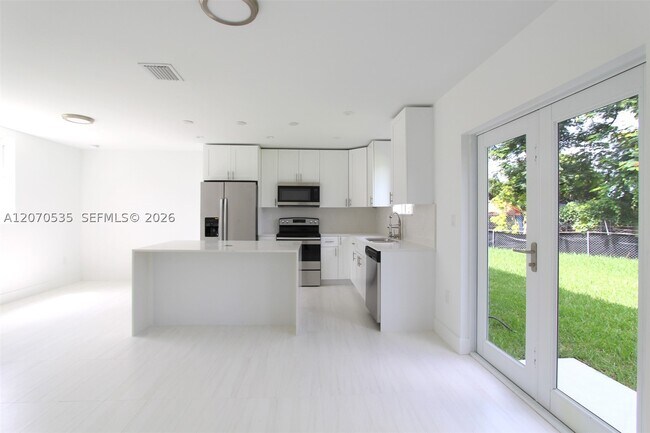 Building Photo - 16035 SW 299th Terrace