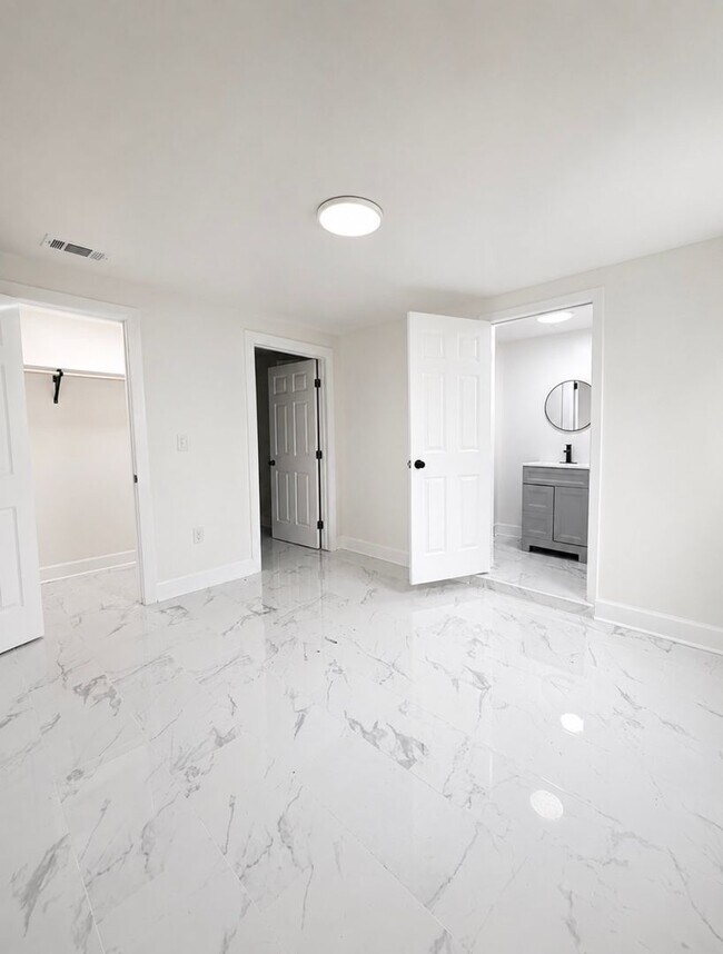 Foto del edificio - 975 Green Ridge Rd