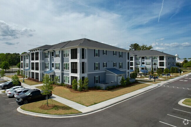 Foto del edificio - Encore On The Green