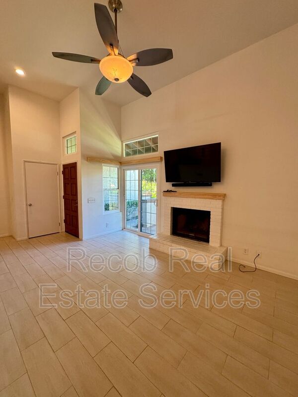 Building Photo - 3473 Mission Mesa Way