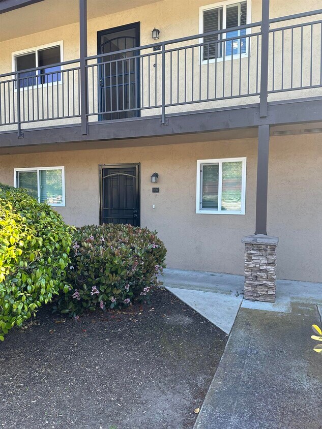 800 Encinitas Blvd Unit 105, Encinitas, CA 92024 Room for Rent in