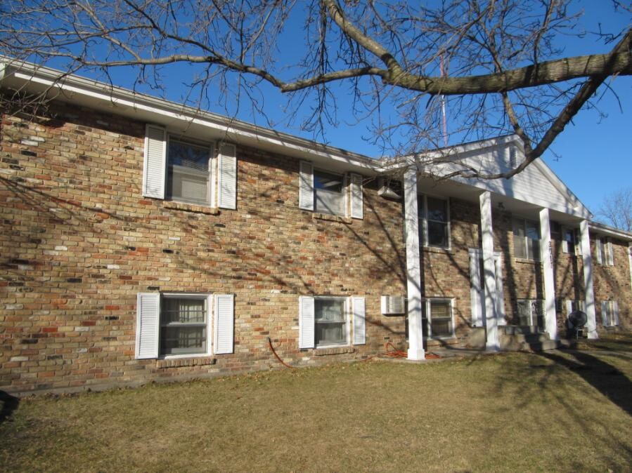 Primary Photo - 802 Garfield St
