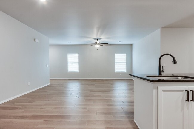 Photo - 5 East Apartment