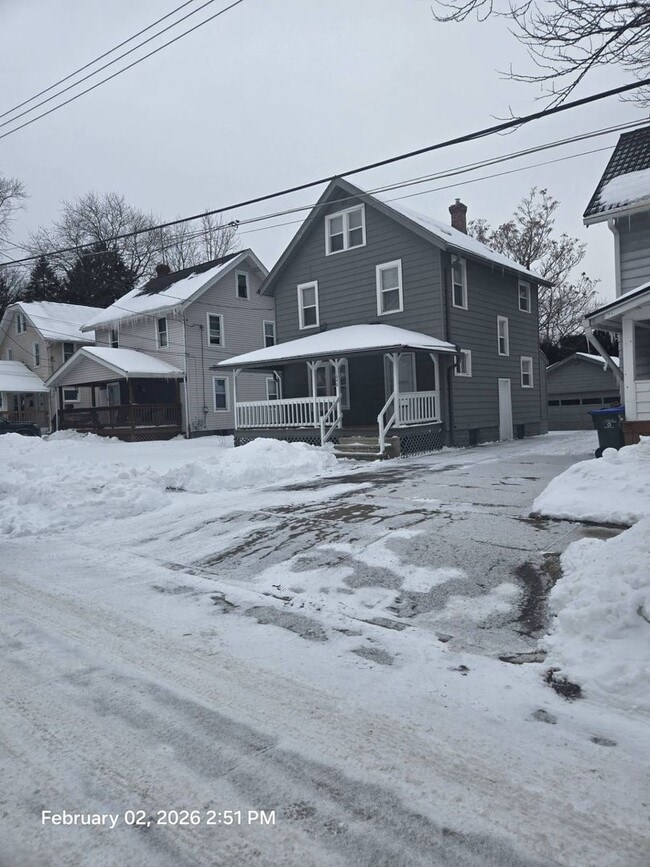 Building Photo - 1646 Union St