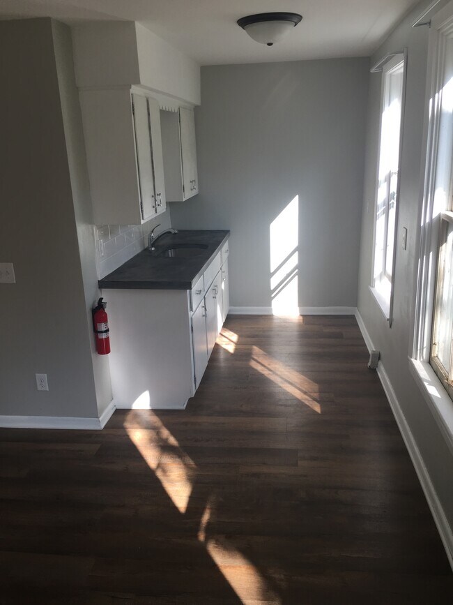 Fotografía del edificio - 614 Forest St