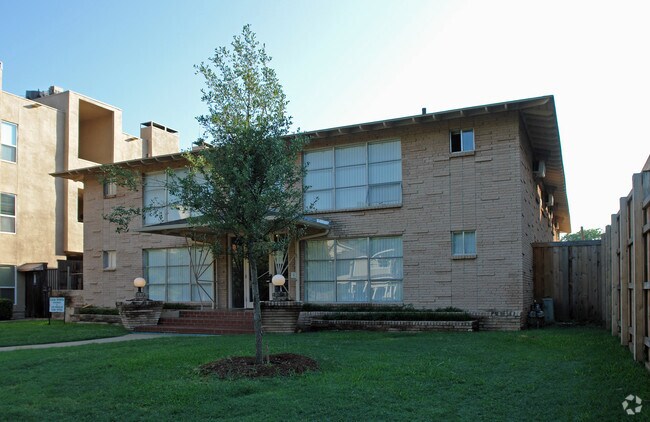 Manor Oaks Apartments Dallas, TX