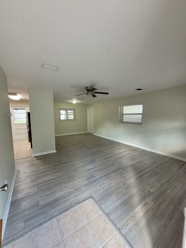 Foto del edificio - 1151 NW Ashley St