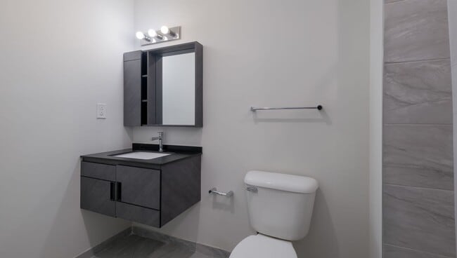 Interior Photo - 44West