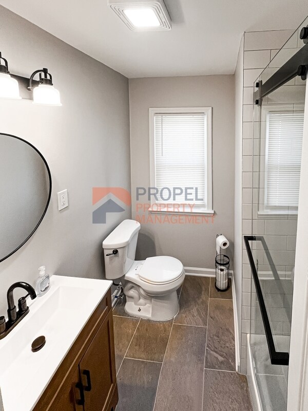 Foto del edificio - 5072 Winifred St