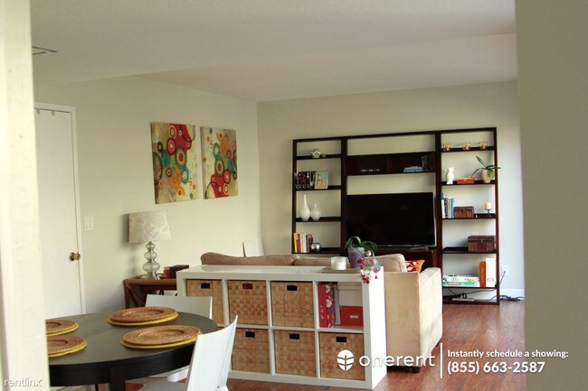 Foto del edificio - 2 br, 2 bath Apartment - 5696 Hollyleaf Lane