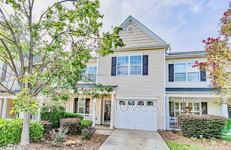 Primary Photo - 302 Waycross Ln