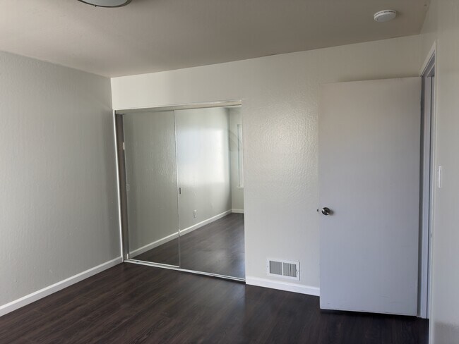 Front Bedroom - 2363 19th Ave
