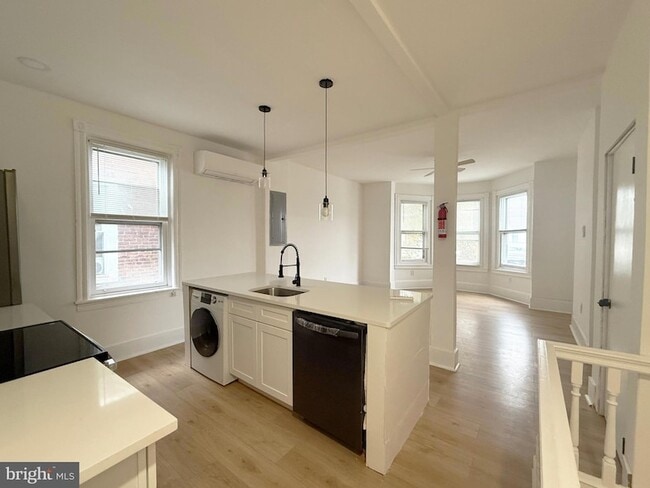 Photo - 114 S 58th St Townhome