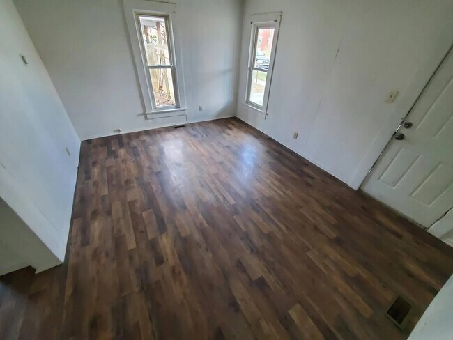 Foto del edificio - 389-391 Oak St