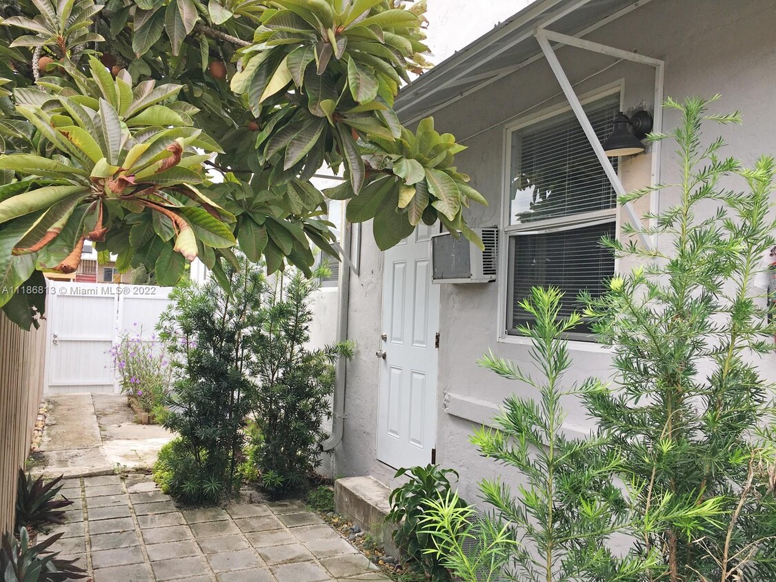 Foto principal - 1827 NW Flagler Terrace