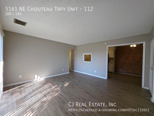 Building Photo - 5161 NE Chouteau Trafficway