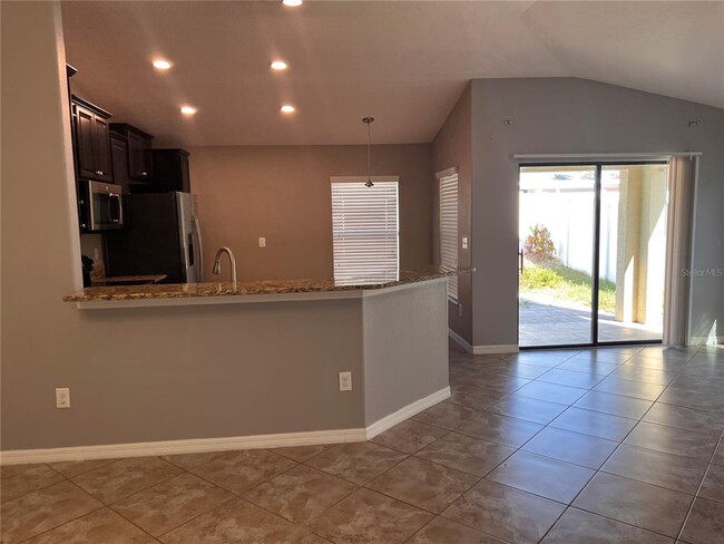 Foto del edificio - 11018 Whittney Chase Dr