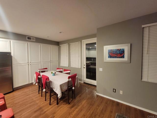 Foto del edificio - 796 Creekside Pl