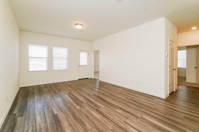 Building Photo - 141 Rubrum Rd