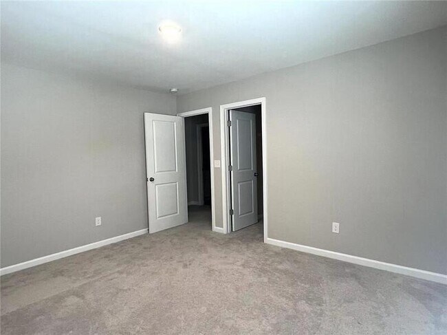 Building Photo - 2119 Wood Thrush Wy