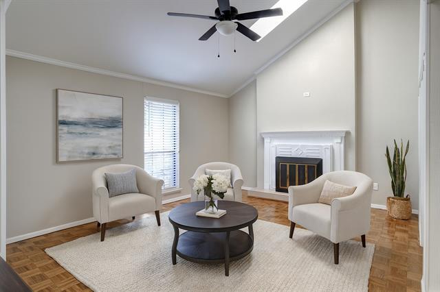 Foto principal - 2105 Wheaton Dr