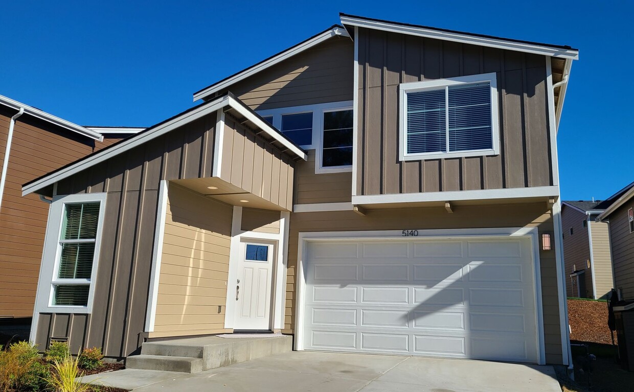 Primary Photo - New Construction In Bremerton!