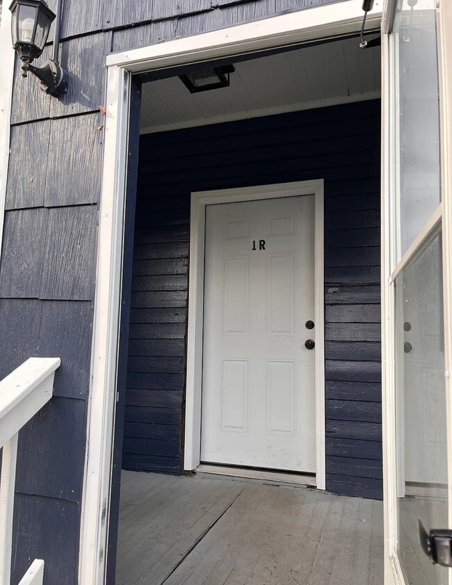 Building Photo - 16 Doubleday St