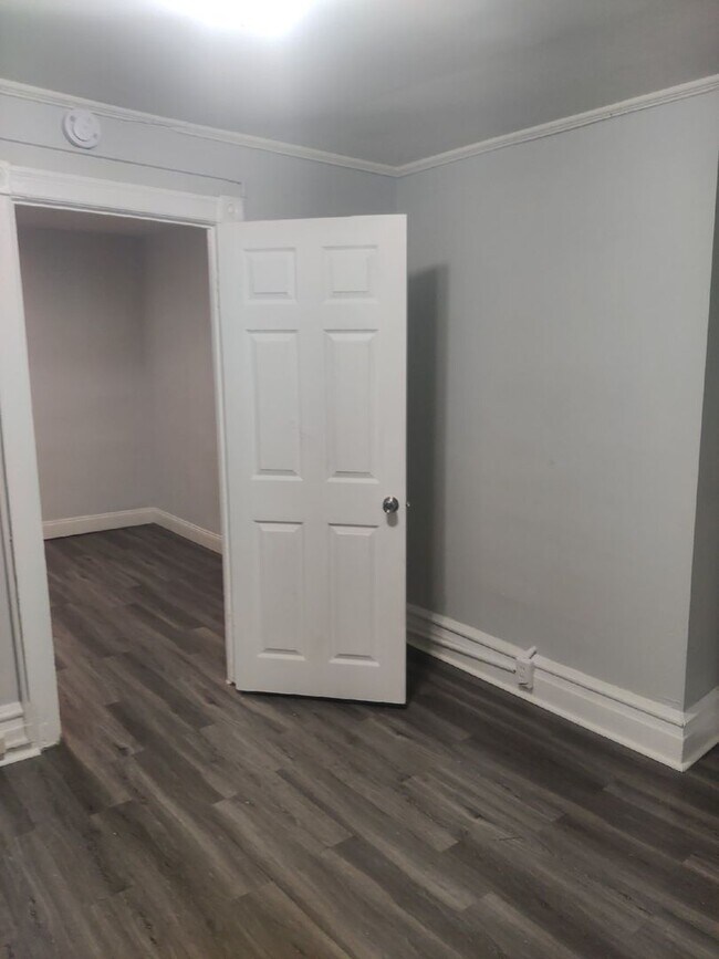 Foto del edificio - 384 Tilghman St