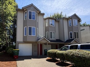 Building Photo - 4854-4866 SW 150th Pl