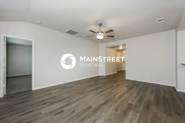 Foto del edificio - 3 Bedroom Pet-Friendly Home in Seagoville,...