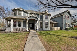 Building Photo - 1601 Forest St