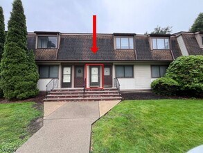 Building Photo - 1919B Stonegate Ln